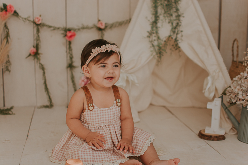 franciele duailibi photography; 
fotografia de família ; fotos de família ; ensaio de bebe ; ensaio smash the cake; ensaio smash the cake em campo grande; ensaio de bebe; fotografa em campo grande; ensaio estudio 1 ano; campo grande; smash the fruit