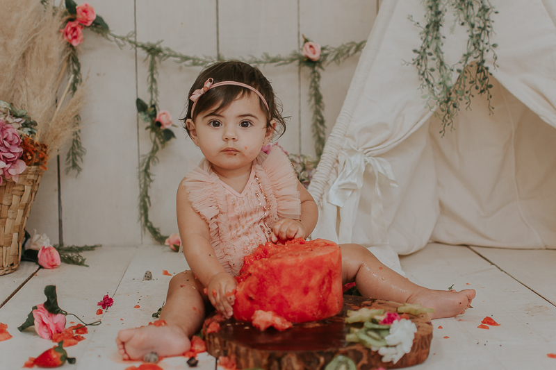 franciele duailibi photography; 
fotografia de família ; fotos de família ; ensaio de bebe ; ensaio smash the cake; ensaio smash the cake em campo grande; ensaio de bebe; fotografa em campo grande; ensaio estudio 1 ano; campo grande; smash the fruit
