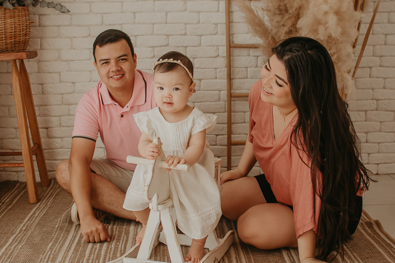 franciele duailibi photography; 
fotografia de família ; fotos de família ; ensaio de bebe ; ensaio smash the cake; ensaio smash the cake em campo grande; ensaio de bebe; fotografa em campo grande; ensaio externo 1 ano; campo grande; fotografo de criança