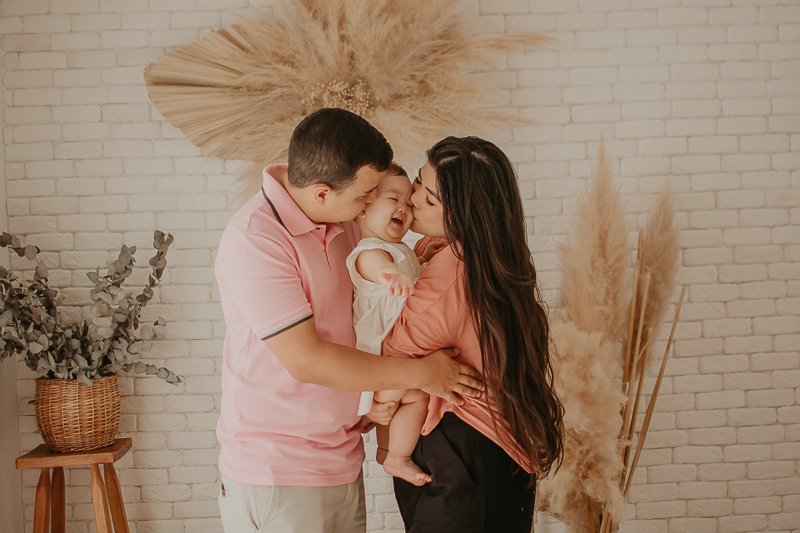 franciele duailibi photography; 
fotografia de família ; fotos de família ; ensaio de bebe ; ensaio smash the cake; ensaio smash the cake em campo grande; ensaio de bebe; fotografa em campo grande; ensaio externo 1 ano; campo grande; fotografo de criança