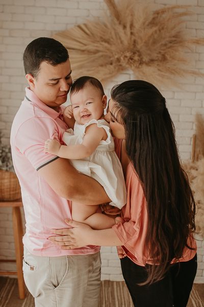 franciele duailibi photography; 
fotografia de família ; fotos de família ; ensaio de bebe ; ensaio smash the cake; ensaio smash the cake em campo grande; ensaio de bebe; fotografa em campo grande; ensaio externo 1 ano; campo grande; fotografo de criança