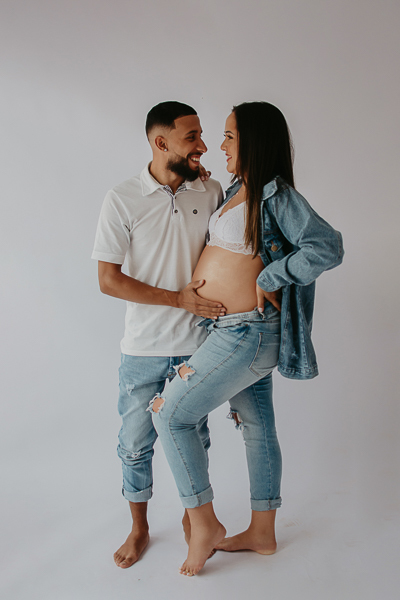 ensaio de gestante; fotos de gravida estudio flores; esestudio de fotos em campo grande; fotos fran duailibi; fotografa campo grande; fotografo de gestante; ensaio gravida; ensaio criativo gestante; fotos de gravida; gestante nu