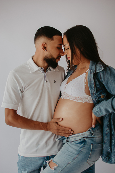 ensaio de gestante; fotos de gravida estudio flores; esestudio de fotos em campo grande; fotos fran duailibi; fotografa campo grande; fotografo de gestante; ensaio gravida; ensaio criativo gestante; fotos de gravida; gestante nu