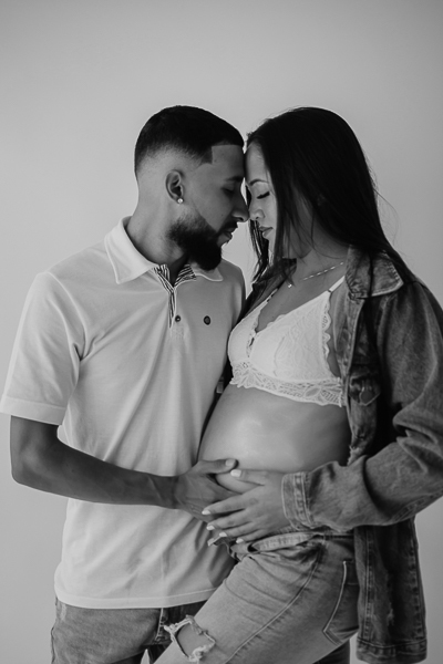 ensaio de gestante; fotos de gravida estudio flores; esestudio de fotos em campo grande; fotos fran duailibi; fotografa campo grande; fotografo de gestante; ensaio gravida; ensaio criativo gestante; fotos de gravida; gestante nu