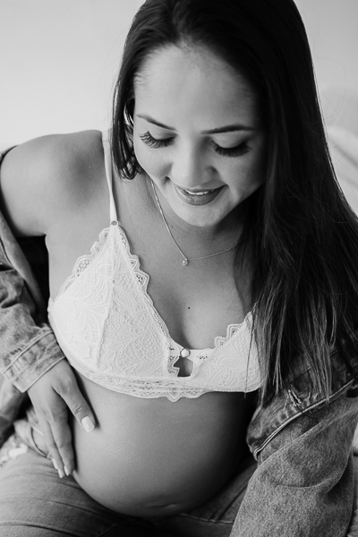 ensaio de gestante; fotos de gravida estudio flores; esestudio de fotos em campo grande; fotos fran duailibi; fotografa campo grande; fotografo de gestante; ensaio gravida; ensaio criativo gestante; fotos de gravida; gestante nu