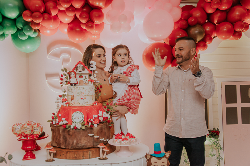 franciele duailibi photography; fotografo de festa infantil campo grande; campo grande; decoração de festa; buffet infantil campo grande; fotografa de criança; fotos de aniversario; fotografo de festa cg; festa chapeuzinho vermelho decoração