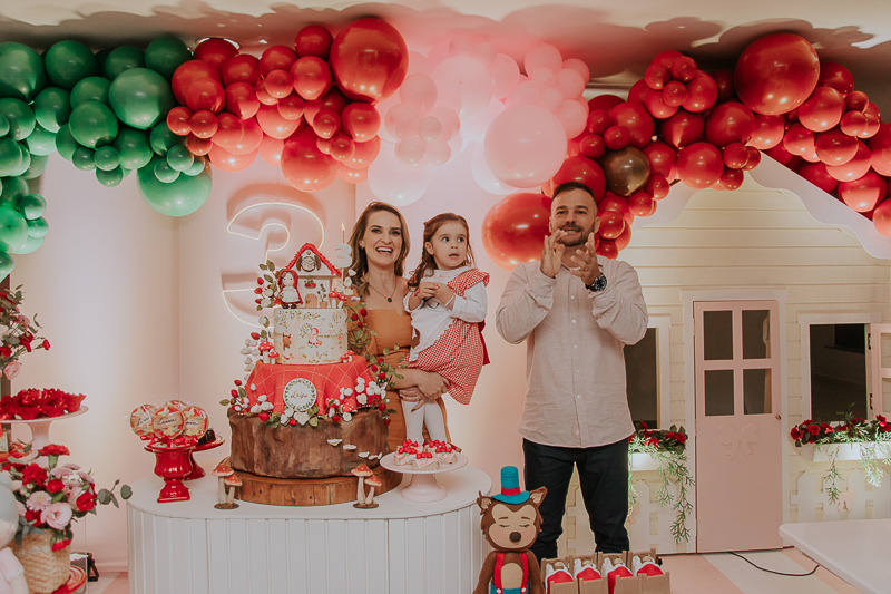 franciele duailibi photography; fotografo de festa infantil campo grande; campo grande; decoração de festa; buffet infantil campo grande; fotografa de criança; fotos de aniversario; fotografo de festa cg; festa chapeuzinho vermelho decoração