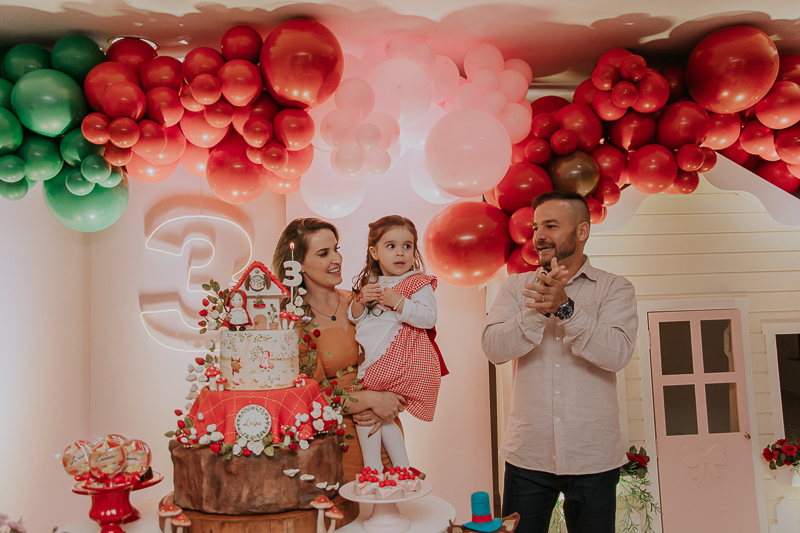 franciele duailibi photography; fotografo de festa infantil campo grande; campo grande; decoração de festa; buffet infantil campo grande; fotografa de criança; fotos de aniversario; fotografo de festa cg; festa chapeuzinho vermelho decoração