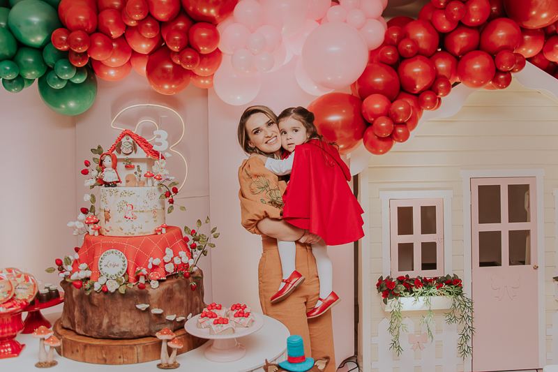 franciele duailibi photography; fotografo de festa infantil campo grande; campo grande; decoração de festa; buffet infantil campo grande; fotografa de criança; fotos de aniversario; fotografo de festa cg; festa chapeuzinho vermelho decoração