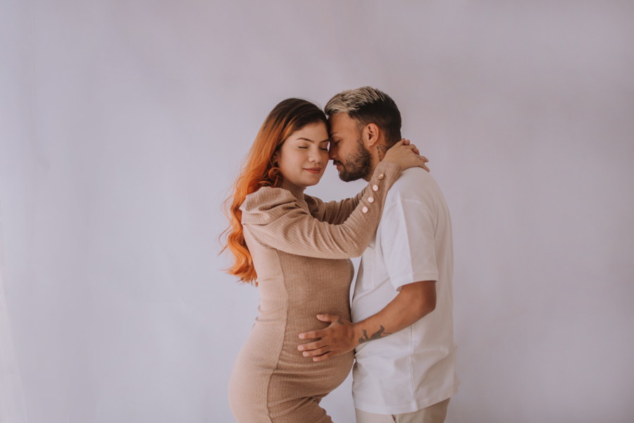 ensaio de gestante; fotos de gravida estudio ; estudio de fotos em campo grande; fotos fran duailibi; fotografa campo grande; fotografo de gestante; ensaio gravida; ensaio criativo gestante; fotos de gravida; gestante nu; maternidade candido mariano