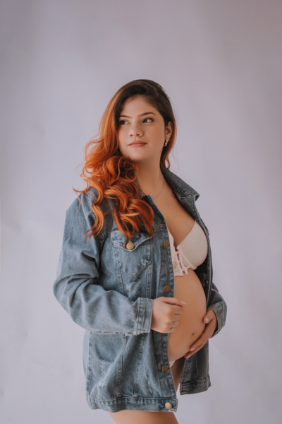 ensaio de gestante; fotos de gravida estudio ; estudio de fotos em campo grande; fotos fran duailibi; fotografa campo grande; fotografo de gestante; ensaio gravida; ensaio criativo gestante; fotos de gravida; gestante nu; maternidade candido mariano