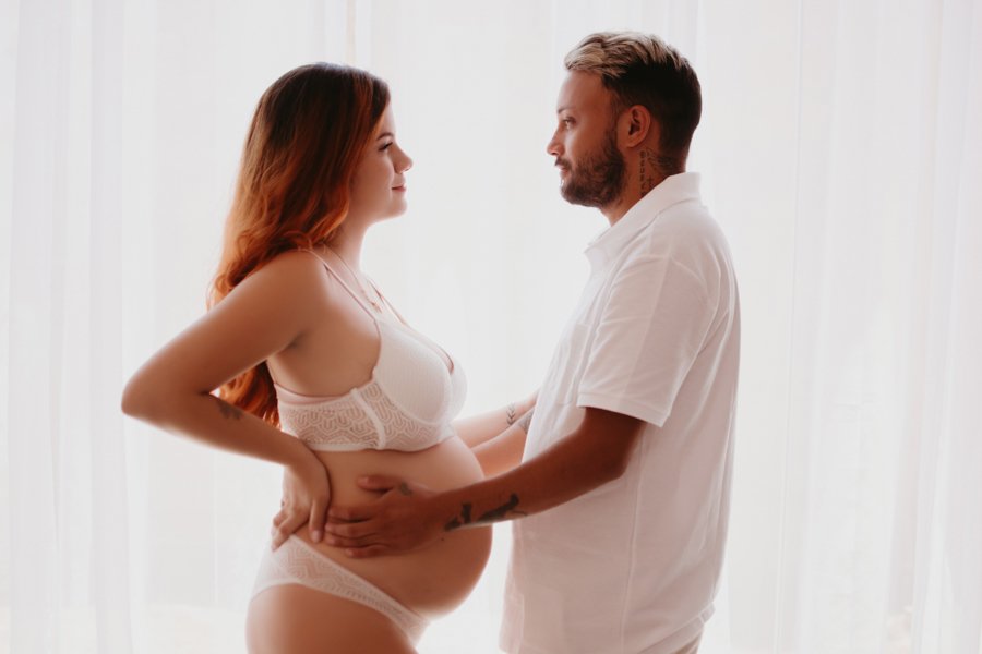 ensaio de gestante; fotos de gravida estudio ; estudio de fotos em campo grande; fotos fran duailibi; fotografa campo grande; fotografo de gestante; ensaio gravida; ensaio criativo gestante; fotos de gravida; gestante nu; maternidade candido mariano