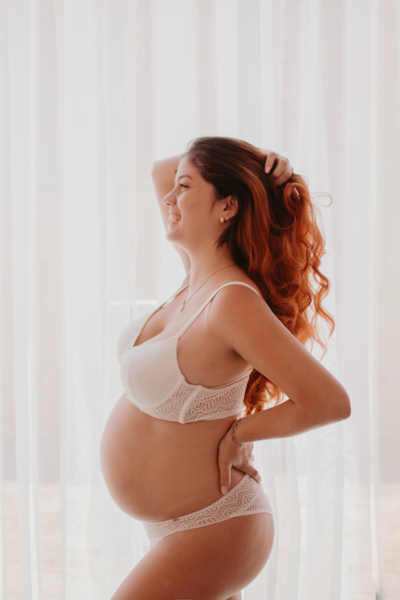 ensaio de gestante; fotos de gravida estudio ; estudio de fotos em campo grande; fotos fran duailibi; fotografa campo grande; fotografo de gestante; ensaio gravida; ensaio criativo gestante; fotos de gravida; gestante nu; maternidade candido mariano