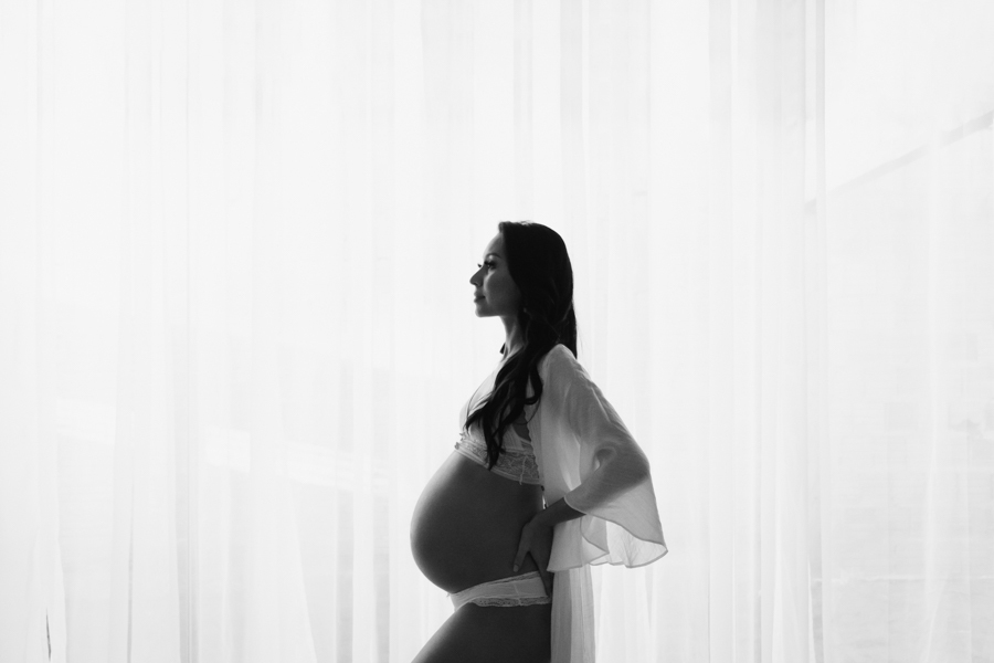 ensaio de gestante; fotos de gravida estudio ; estudio de fotos em campo grande; fotos fran duailibi; fotografa campo grande; fotografo de gestante; ensaio gravida; ensaio criativo gestante; fotos de gravida; gestante nu; maternidade candido mariano