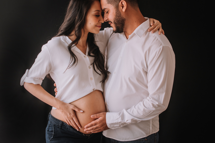 ensaio de gestante; fotos de gravida estudio ; estudio de fotos em campo grande; fotos fran duailibi; fotografa campo grande; fotografo de gestante; ensaio gravida; ensaio criativo gestante; fotos de gravida; gestante nu; maternidade candido mariano