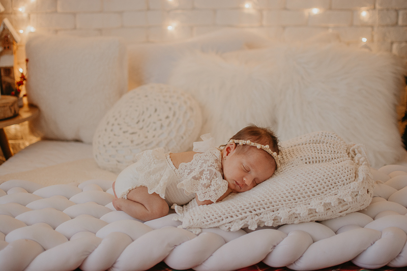 sessao newborn; newborn; campo grande; fotos fran duailibi; mae de menina; pai de menina; newborn girl; mudo rosa; ensaio newborn; fotos de recem nascido campo grande; fotografo em campo grande; fotos de bebe; bebe com mamae; bebe com familia