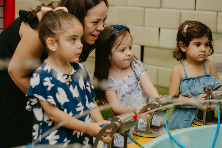 franciele duailibi photography; fotografia de festa infantil; festa infantil campo grande; campo grande; fotografia; decoração fazendinha ; buffet infantil campo grande; fotografa de criança; fotos de aniversario; buffet infantil galize aventura