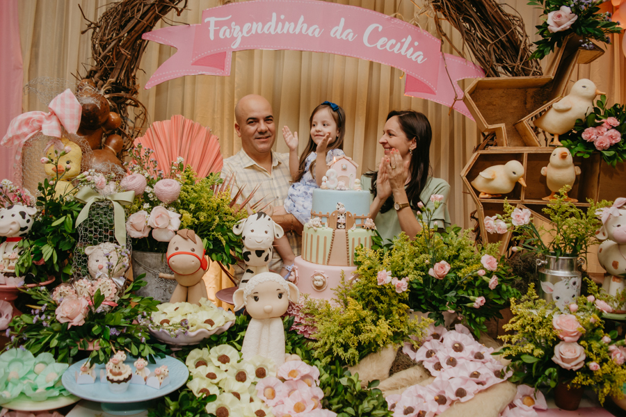 franciele duailibi photography; fotografia de festa infantil; festa infantil campo grande; campo grande; fotografia; decoração fazendinha ; buffet infantil campo grande; fotografa de criança; fotos de aniversario; buffet infantil galize aventura