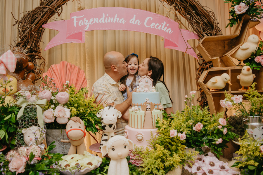 franciele duailibi photography; fotografia de festa infantil; festa infantil campo grande; campo grande; fotografia; decoração fazendinha ; buffet infantil campo grande; fotografa de criança; fotos de aniversario; buffet infantil galize aventura