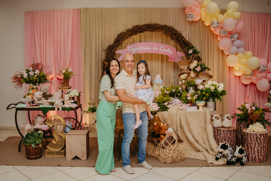 franciele duailibi photography; fotografia de festa infantil; festa infantil campo grande; campo grande; fotografia; decoração fazendinha ; buffet infantil campo grande; fotografa de criança; fotos de aniversario; buffet infantil galize aventura