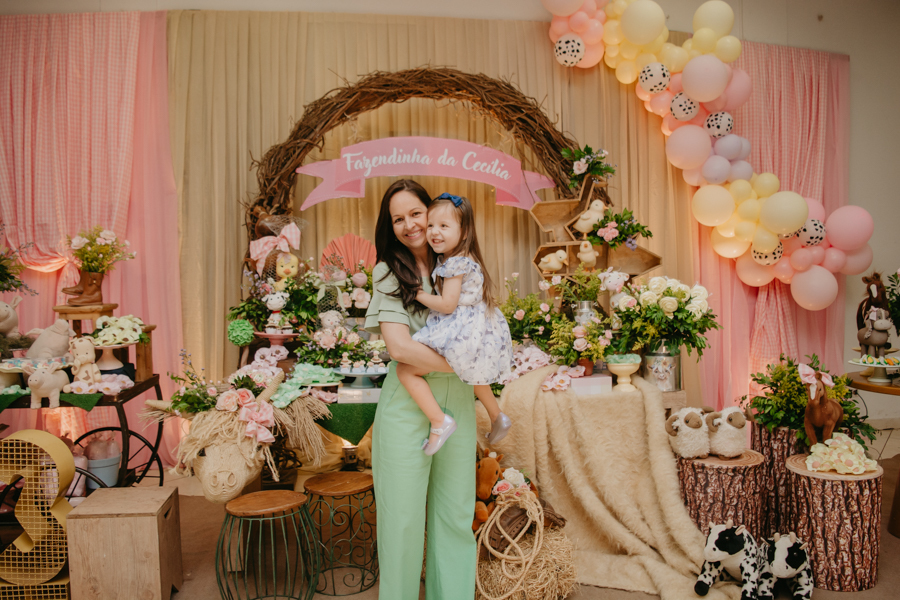 franciele duailibi photography; fotografia de festa infantil; festa infantil campo grande; campo grande; fotografia; decoração fazendinha ; buffet infantil campo grande; fotografa de criança; fotos de aniversario; buffet infantil galize aventura