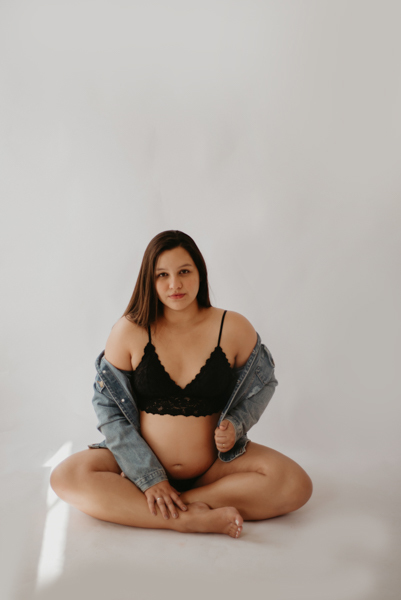 ensaio de gestante; fotos de gravida estudio ; estudio de fotos em campo grande; fotos fran duailibi; fotografa campo grande; fotografo de gestante; ensaio gravida; ensaio criativo gestante; fotos de gravida; gestante nu; maternidade candido mariano