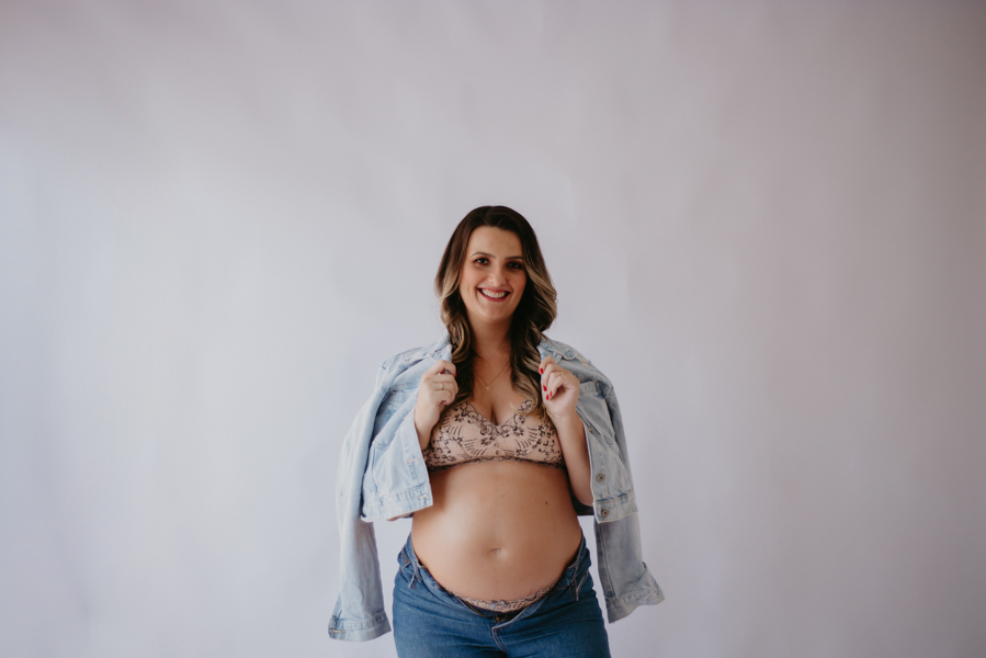 ensaio de gestante; fotos de gravida estudio ; estudio de fotos em campo grande; fotos fran duailibi; fotografa campo grande; fotografo de gestante; ensaio gravida; ensaio criativo gestante; fotos de gravida; gestante nu; maternidade candido mariano