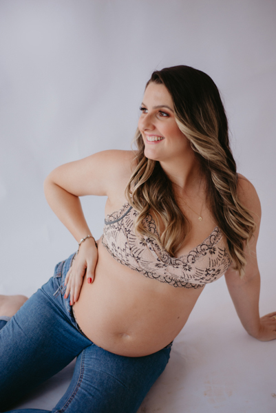 ensaio de gestante; fotos de gravida estudio ; estudio de fotos em campo grande; fotos fran duailibi; fotografa campo grande; fotografo de gestante; ensaio gravida; ensaio criativo gestante; fotos de gravida; gestante nu; maternidade candido mariano