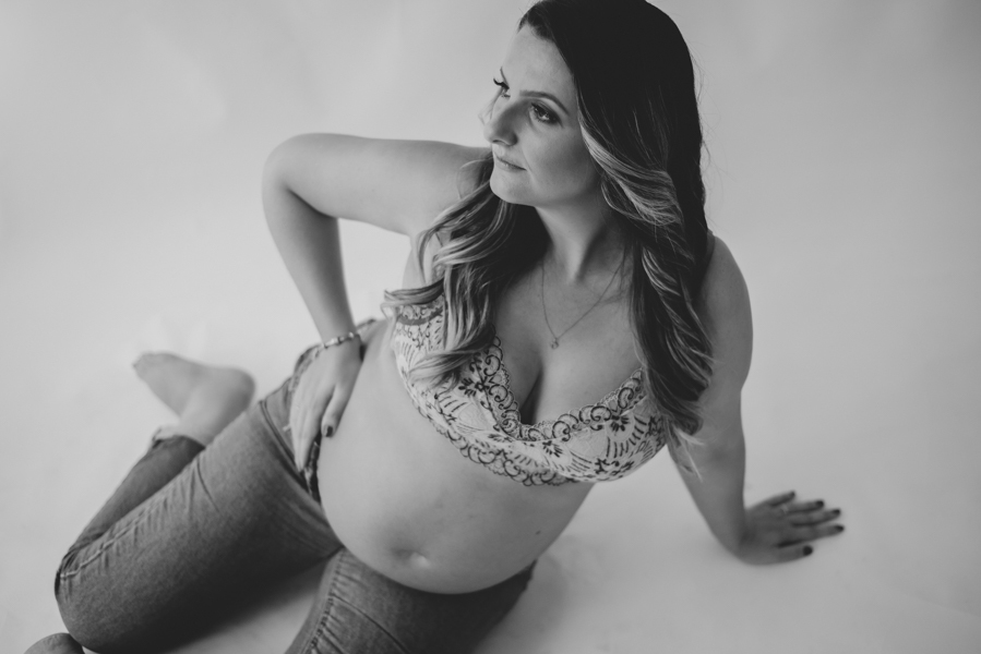 ensaio de gestante; fotos de gravida estudio ; estudio de fotos em campo grande; fotos fran duailibi; fotografa campo grande; fotografo de gestante; ensaio gravida; ensaio criativo gestante; fotos de gravida; gestante nu; maternidade candido mariano