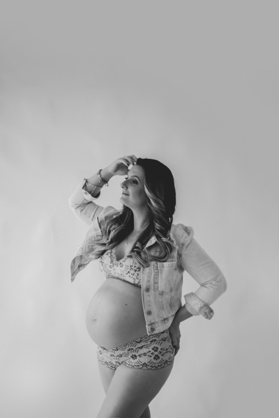 ensaio de gestante; fotos de gravida estudio ; estudio de fotos em campo grande; fotos fran duailibi; fotografa campo grande; fotografo de gestante; ensaio gravida; ensaio criativo gestante; fotos de gravida; gestante nu; maternidade candido mariano