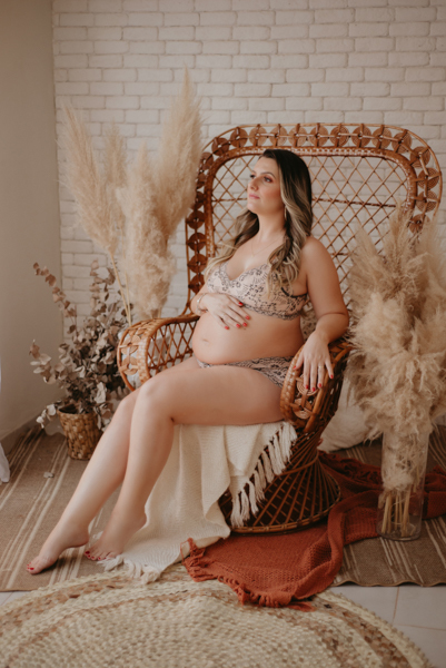 ensaio de gestante; fotos de gravida estudio ; estudio de fotos em campo grande; fotos fran duailibi; fotografa campo grande; fotografo de gestante; ensaio gravida; ensaio criativo gestante; fotos de gravida; gestante nu; maternidade candido mariano