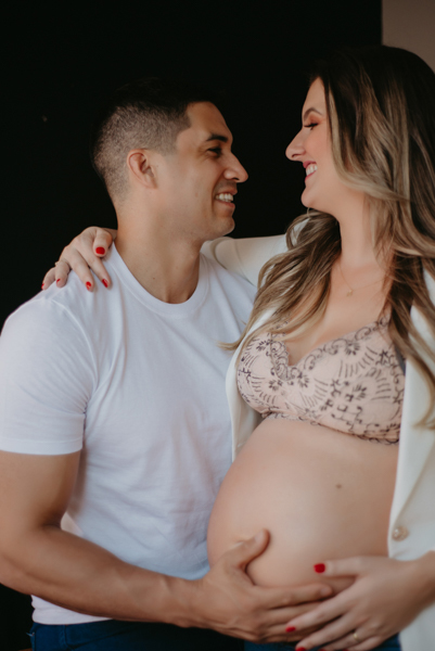 ensaio de gestante; fotos de gravida estudio ; estudio de fotos em campo grande; fotos fran duailibi; fotografa campo grande; fotografo de gestante; ensaio gravida; ensaio criativo gestante; fotos de gravida; gestante nu; maternidade candido mariano