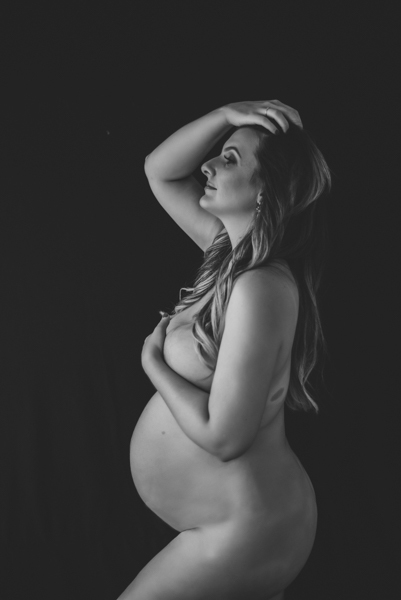 ensaio de gestante; fotos de gravida estudio ; estudio de fotos em campo grande; fotos fran duailibi; fotografa campo grande; fotografo de gestante; ensaio gravida; ensaio criativo gestante; fotos de gravida; gestante nu; maternidade candido mariano