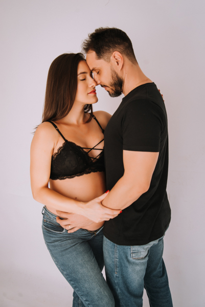 ensaio de gestante; fotos de gravida estudio ; estudio de fotos em campo grande; fotos fran duailibi; fotografa campo grande; fotografo de gestante; ensaio gravida; ensaio criativo gestante; fotos de gravida; gestante nu; maternidade candido mariano