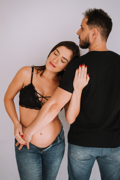 ensaio de gestante; fotos de gravida estudio ; estudio de fotos em campo grande; fotos fran duailibi; fotografa campo grande; fotografo de gestante; ensaio gravida; ensaio criativo gestante; fotos de gravida; gestante nu; maternidade candido mariano