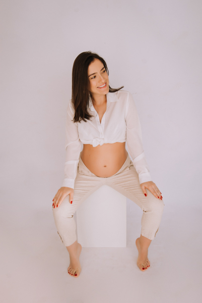 ensaio de gestante; fotos de gravida estudio ; estudio de fotos em campo grande; fotos fran duailibi; fotografa campo grande; fotografo de gestante; ensaio gravida; ensaio criativo gestante; fotos de gravida; gestante nu; maternidade candido mariano