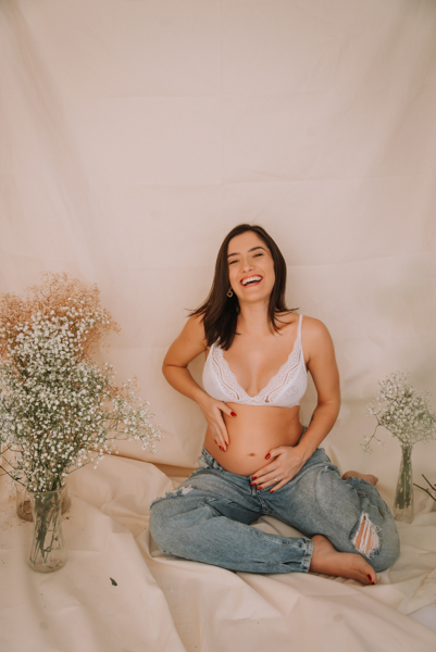 ensaio de gestante; fotos de gravida estudio ; estudio de fotos em campo grande; fotos fran duailibi; fotografa campo grande; fotografo de gestante; ensaio gravida; ensaio criativo gestante; fotos de gravida; gestante nu; maternidade candido mariano