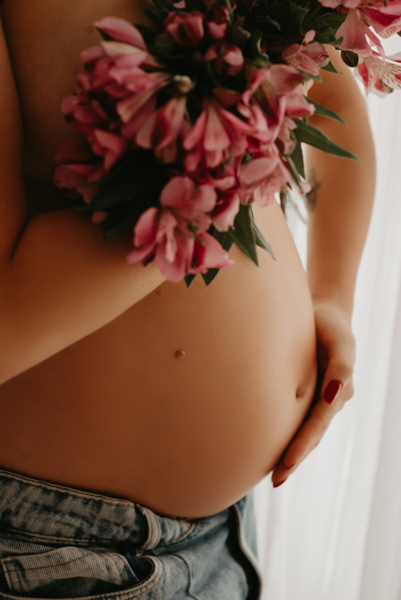 ensaio de gestante; fotos de gravida estudio ; estudio de fotos em campo grande; fotos fran duailibi; fotografa campo grande; fotografo de gestante; ensaio gravida; ensaio criativo gestante; fotos de gravida; gestante nu; maternidade candido mariano