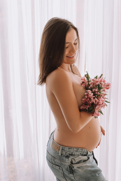 ensaio de gestante; fotos de gravida estudio ; estudio de fotos em campo grande; fotos fran duailibi; fotografa campo grande; fotografo de gestante; ensaio gravida; ensaio criativo gestante; fotos de gravida; gestante nu; maternidade candido mariano