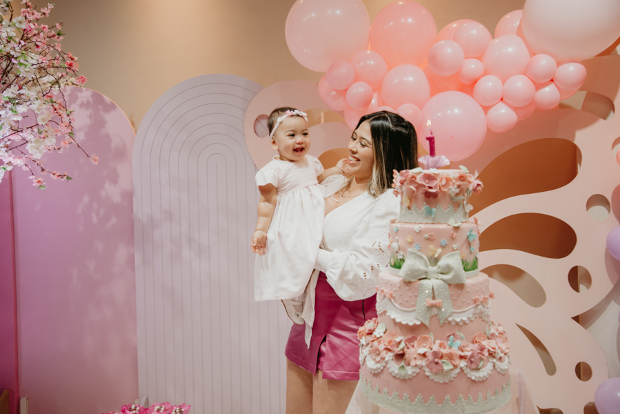 franciele duailibi fotografia; fotografia de festa infantil; festa infantil campo grande; campo grande; fotografia; decoração clean ; buffet infantil campo grande; fotografa de criança; fotos de aniversario; buffet infantil casa da dinda, campo grande 