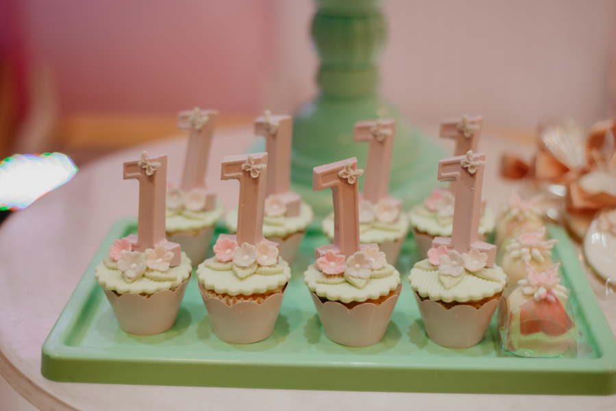 franciele duailibi fotografia; fotografia de festa infantil; festa infantil campo grande; campo grande; fotografia; decoração clean ; buffet infantil campo grande; fotografa de criança; fotos de aniversario; buffet infantil casa da dinda, campo grande 