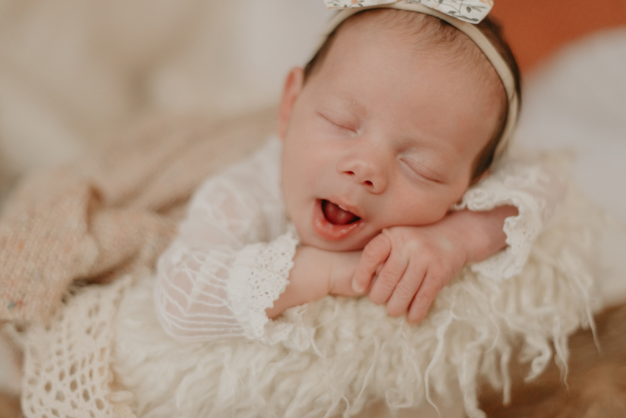 sessao newborn; newborn; campo grande; fotos fran duailibi; mae de menina; mae de menino; pai de menina; pai de menino newborn; ensaio newborn; fotos de recem nascido campo grande; fotografo em campo grande; fotos de bebe; bebe com mamae; bebe com familia