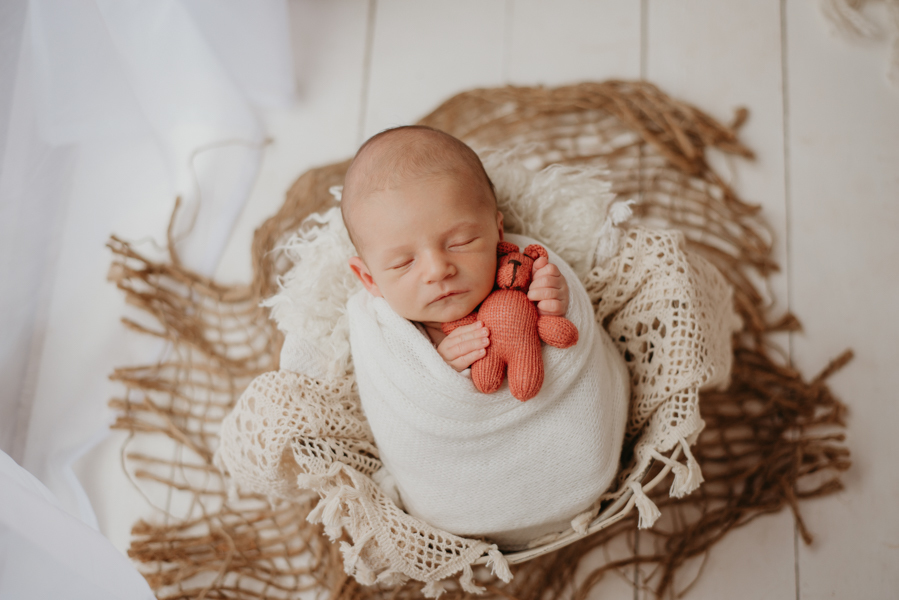 sessao newborn; newborn; campo grande; fotos fran duailibi; mae de menina; mae de menino; pai de menina; pai de menino newborn; ensaio newborn; fotos de recem nascido campo grande; fotografo em campo grande; fotos de bebe; bebe com mamae; bebe com familia