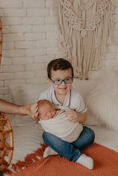 sessao newborn; newborn; campo grande; fotos fran duailibi; mae de menina; mae de menino; pai de menina; pai de menino newborn; ensaio newborn; fotos de recem nascido campo grande; fotografo em campo grande; fotos de bebe; bebe com mamae; bebe com familia