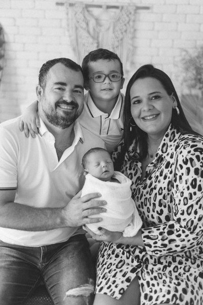 sessao newborn; newborn; campo grande; fotos fran duailibi; mae de menina; mae de menino; pai de menina; pai de menino newborn; ensaio newborn; fotos de recem nascido campo grande; fotografo em campo grande; fotos de bebe; bebe com mamae; bebe com familia