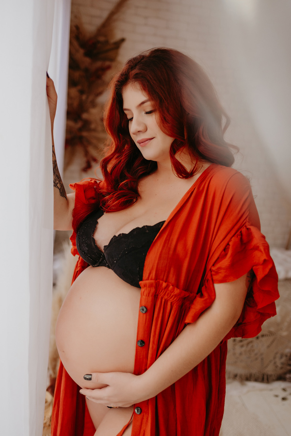 ensaio de gestante; fotos de gravida estudio ; estudio de fotos em campo grande; fotos fran duailibi; fotografa campo grande; fotografo de gestante; ensaio gravida; ensaio criativo gestante; fotos de gravida; gestante nu; maternidade candido mariano