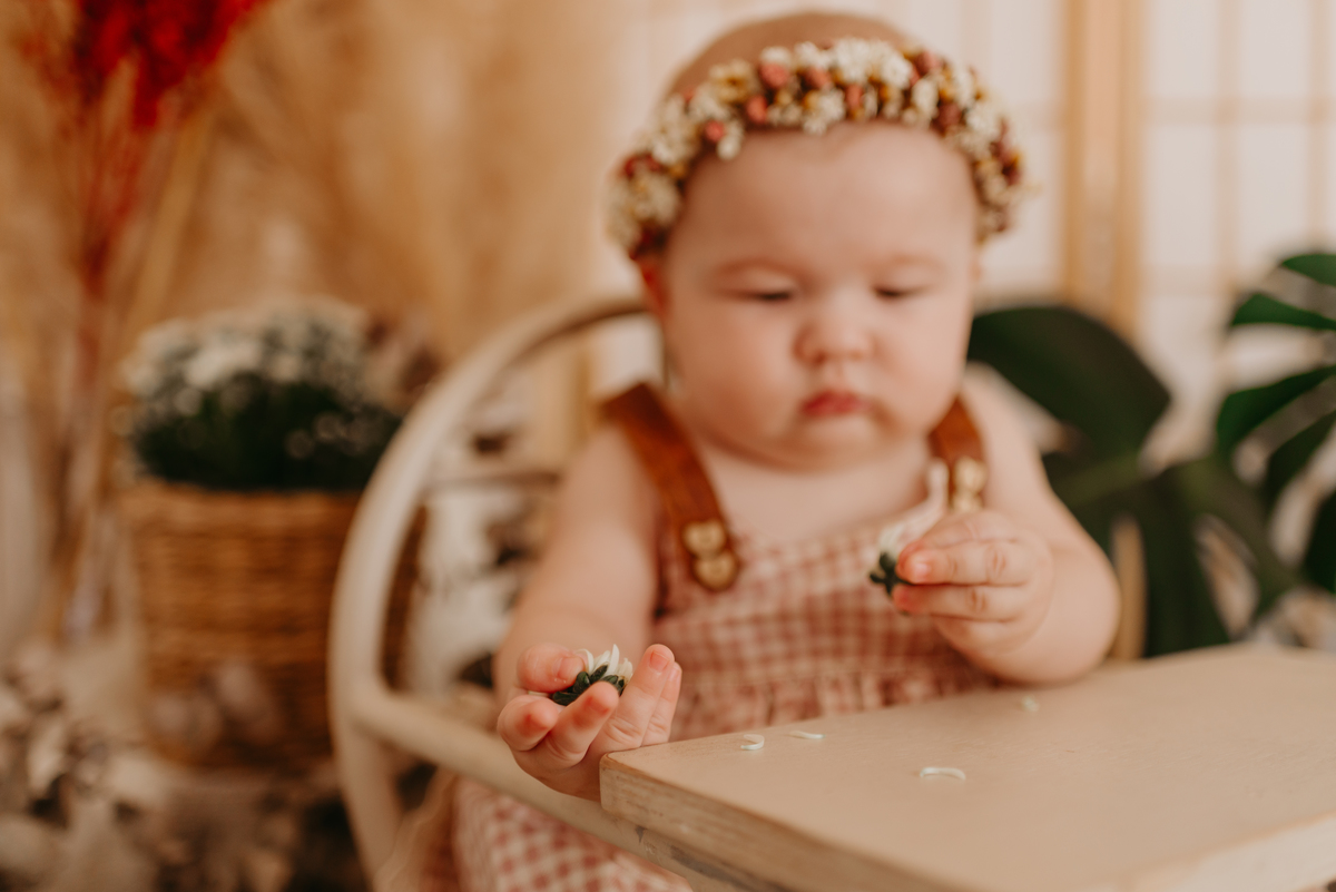 ensaio bebe menina 9 meses no estudio, estilo boho, ensaio melancia

fotos em familia no estudio

ensaio bebe na agua

agua com morango, bebe na bacia

agua banquinha