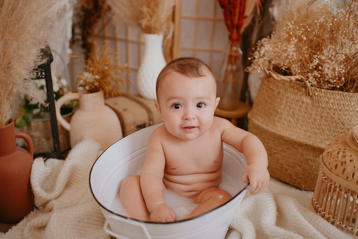 ensaio bebe menina 6 meses no estudio, estilo boho, ensaio melancia



fotos em familia no estudio



ensaio bebe na agua



agua, bebe na bacia



agua banquinha