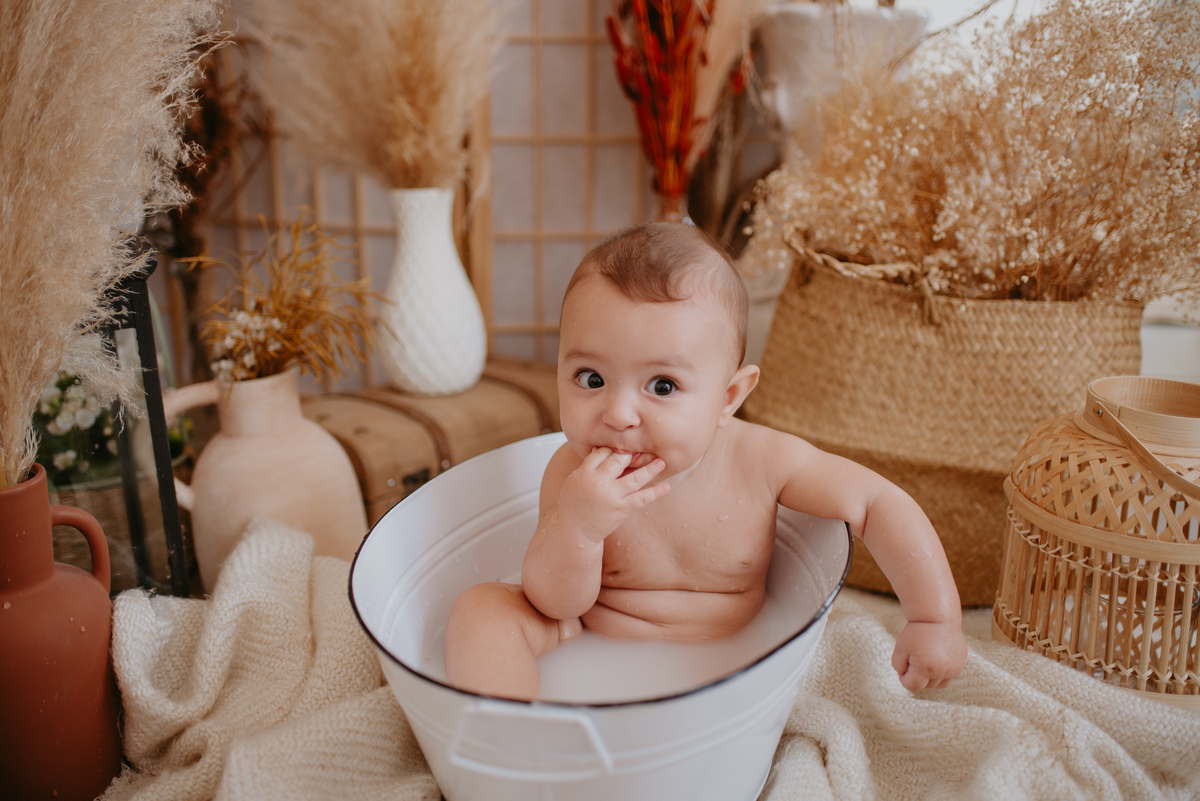 ensaio bebe menina 6 meses no estudio, estilo boho, ensaio melancia



fotos em familia no estudio



ensaio bebe na agua



agua, bebe na bacia



agua banquinha