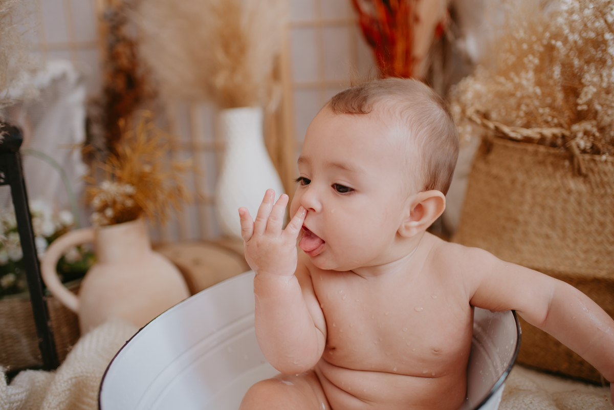 ensaio bebe menina 6 meses no estudio, estilo boho, ensaio melancia



fotos em familia no estudio



ensaio bebe na agua



agua, bebe na bacia



agua banquinha